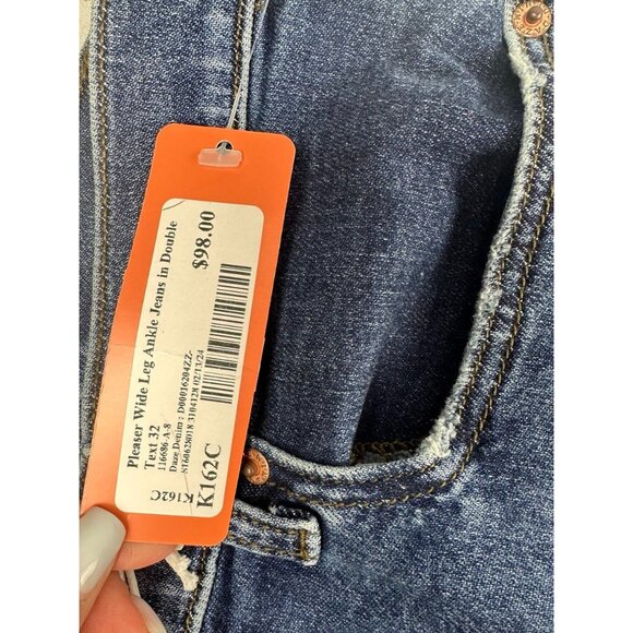 NWT DAZE Pleaser High Waist Raw Hem Crop Jeans Size 32 - Picture 7 of 10